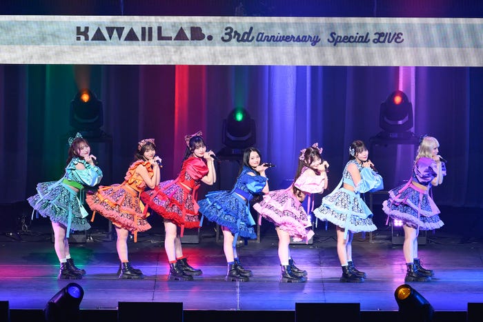 CANDY TUNE「KAWAII LAB. 3rd Anniversary Special LIVE 〜わたし“たち”の一番かわいいところ〜 supported by UP-T」より/PHOTO:ヨシモリユウナ、高田真希子、下山春香
