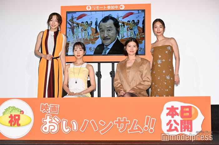 (前列左より)木南晴夏、佐久間由衣(後列左より)武田玲奈、吉田鋼太郎、MEGUMI(C)モデルプレス