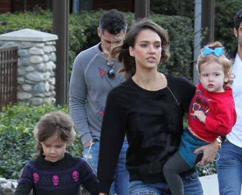 ジェシカ・アルバは頼れるママ