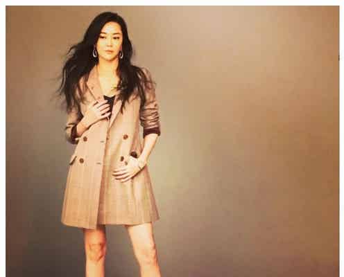 観月ありさ、スラッと美脚に反響「信じられない美しさ」「素敵すぎる」