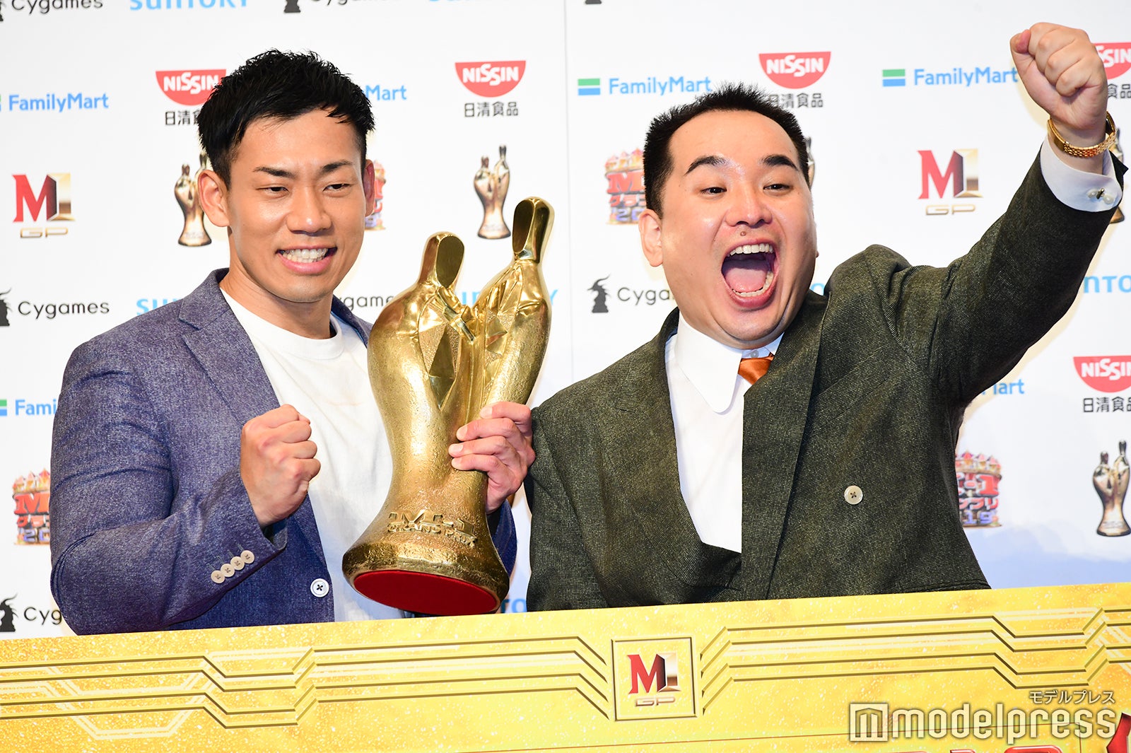 ミルクボーイ（駒場孝、内海崇） （C）モデルプレス