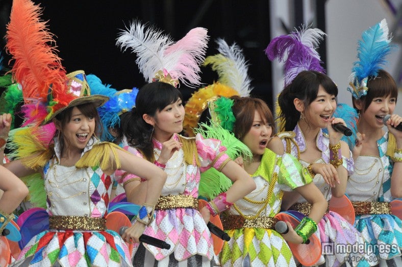AKB48スーパーフェスティバル開催 総勢260名参加の41曲怒涛のライブ