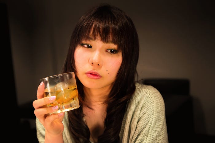 冷静になって話し合いをしよう/Photo by ぱくたそ