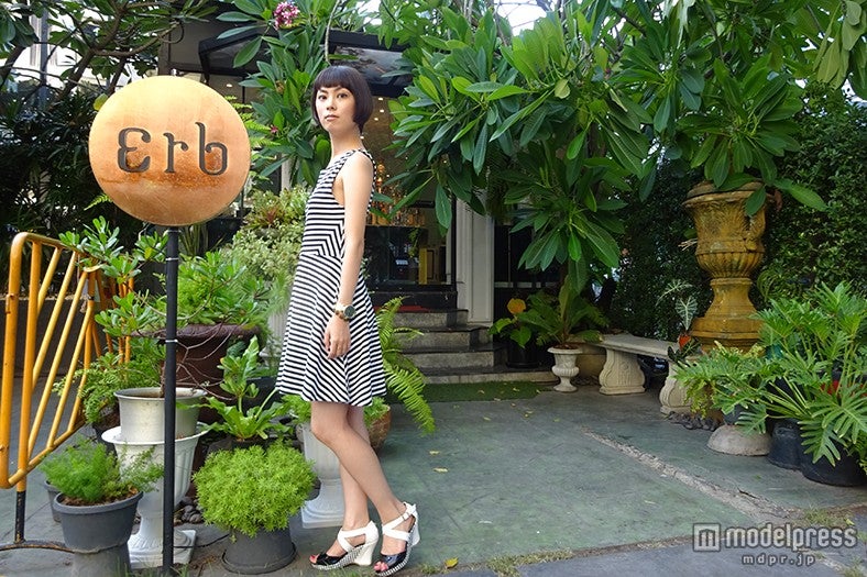 「Erb（アーブ）」は自然に囲まれた癒しの空間／モデル：伊澤恵美子