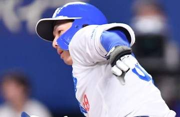 NPBが8月4日の中日－ヤクルト戦の記録訂正を発表 野選→盗塁に