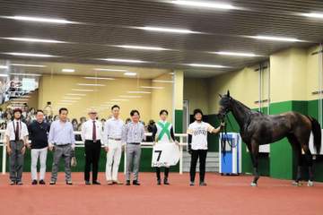福岡ソフトバンクの柳田悠岐オーナーの所有馬がV 馬主として初の新馬戦勝利