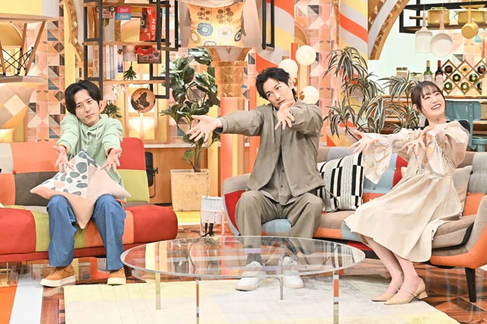 二宮和也、ディーン・フジオカ、高橋ひかる(C)TBS