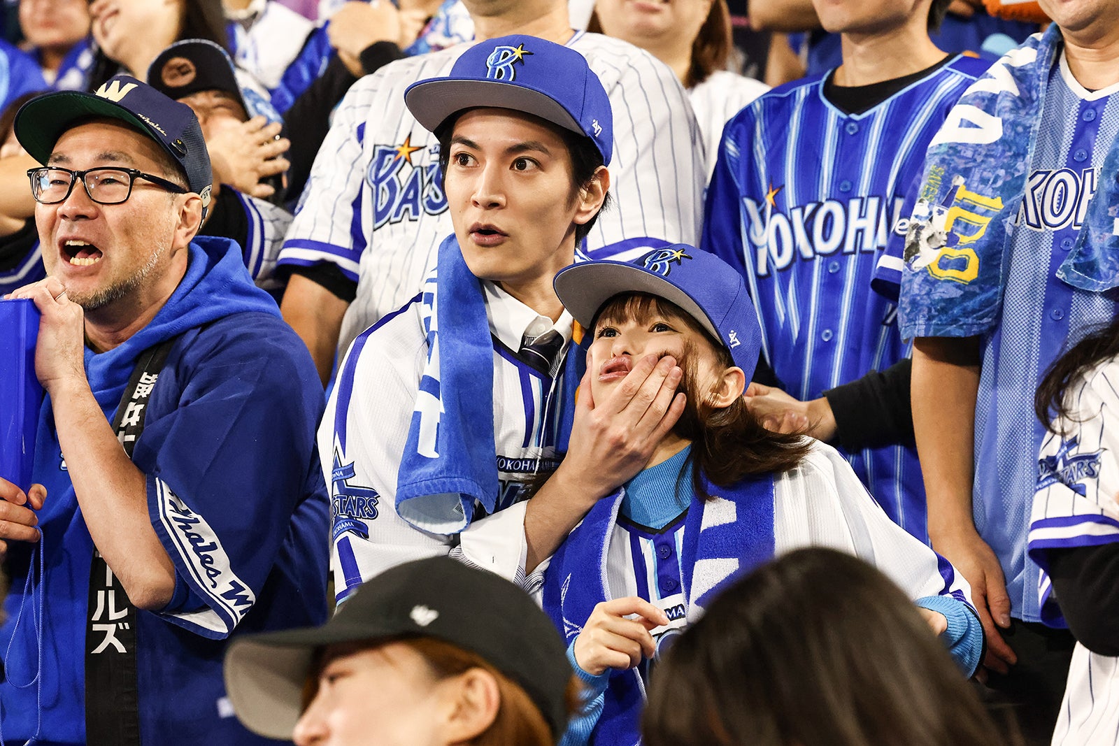 渡邊圭祐、芳根京子「まどか26歳、研修医やってます！」（C）TBS