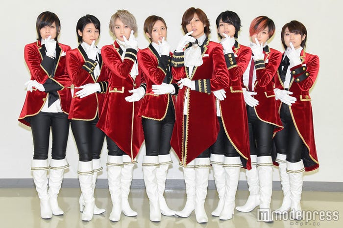 (左から)陽稀、麻琴、千知、星波、未来、乃愛、Lee、つばさ (C)モデルプレス