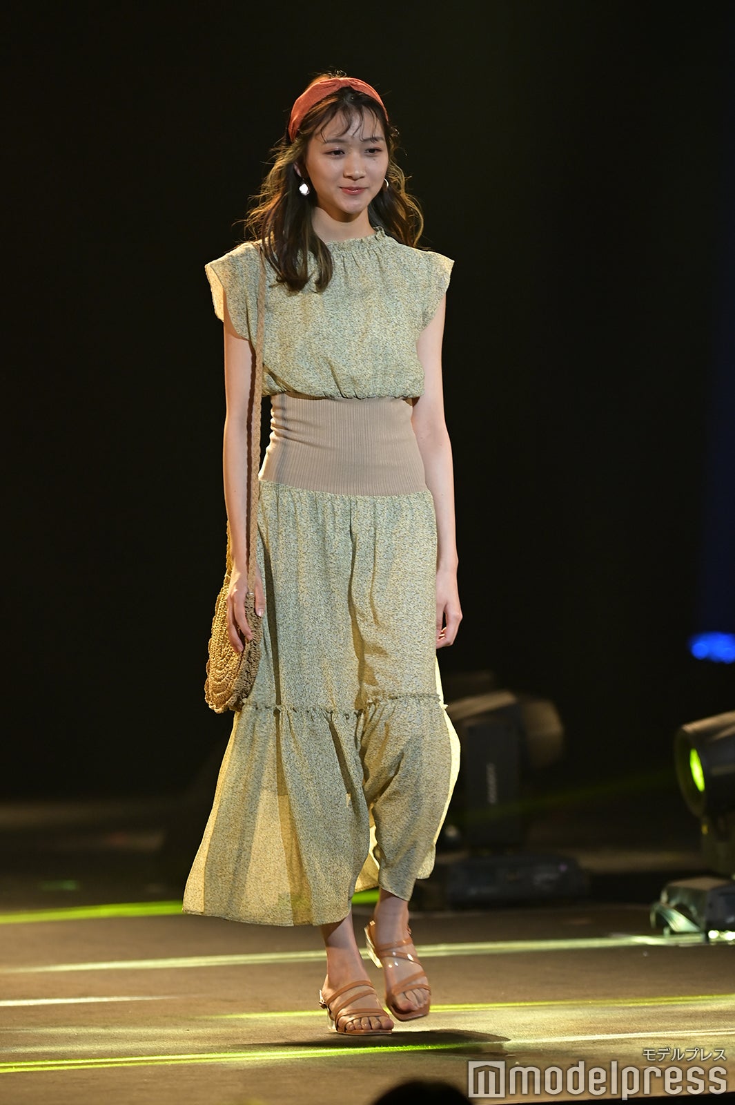 （C）モデルプレス