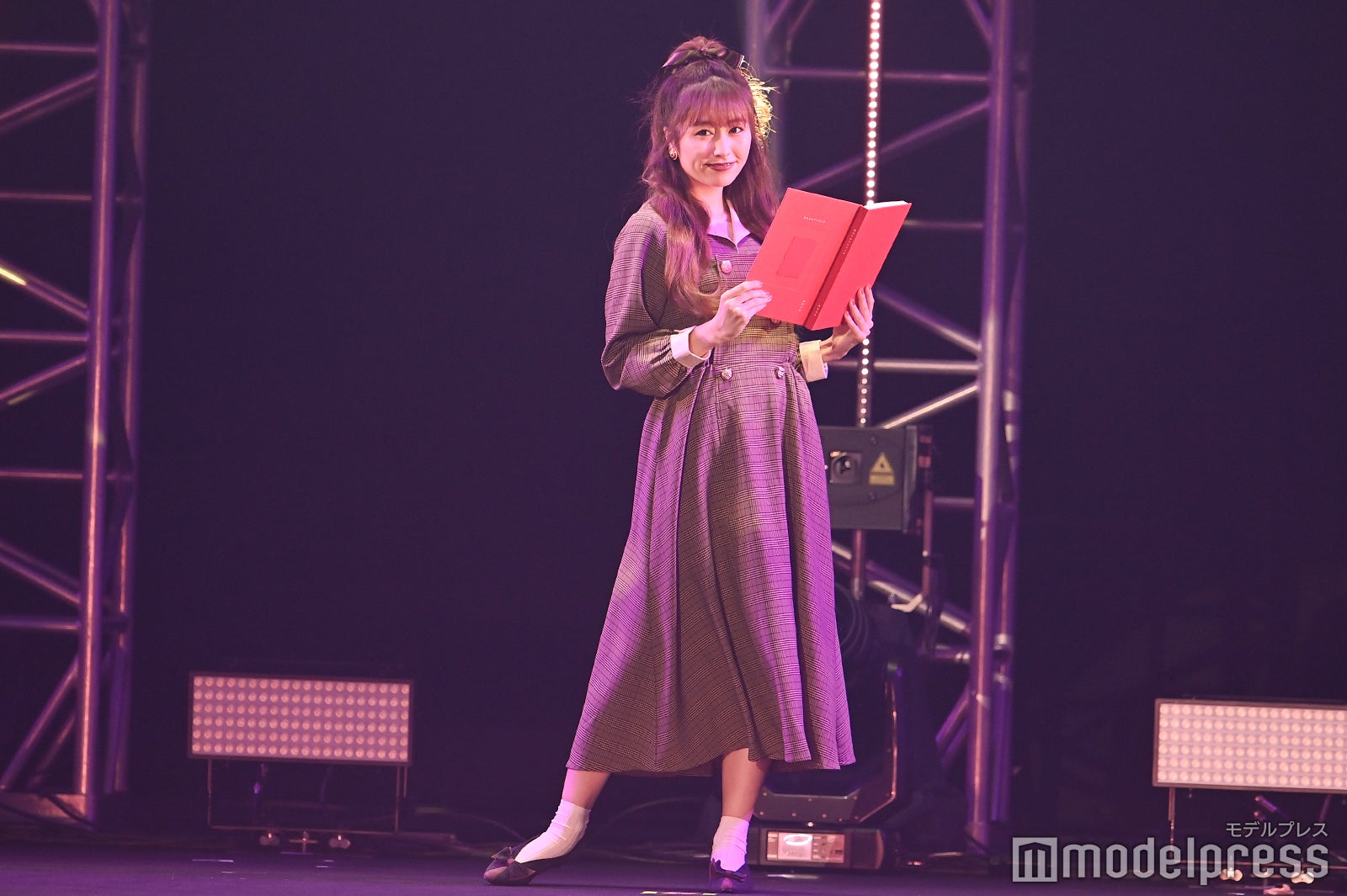 佐々木彩夏（C）モデルプレス