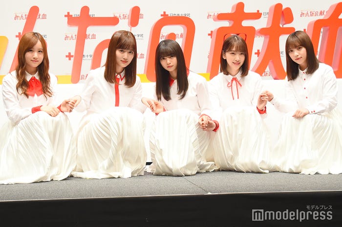 (左から)星野みなみ、山下美月、齋藤飛鳥、堀未央奈、与田祐希 (C)モデルプレス