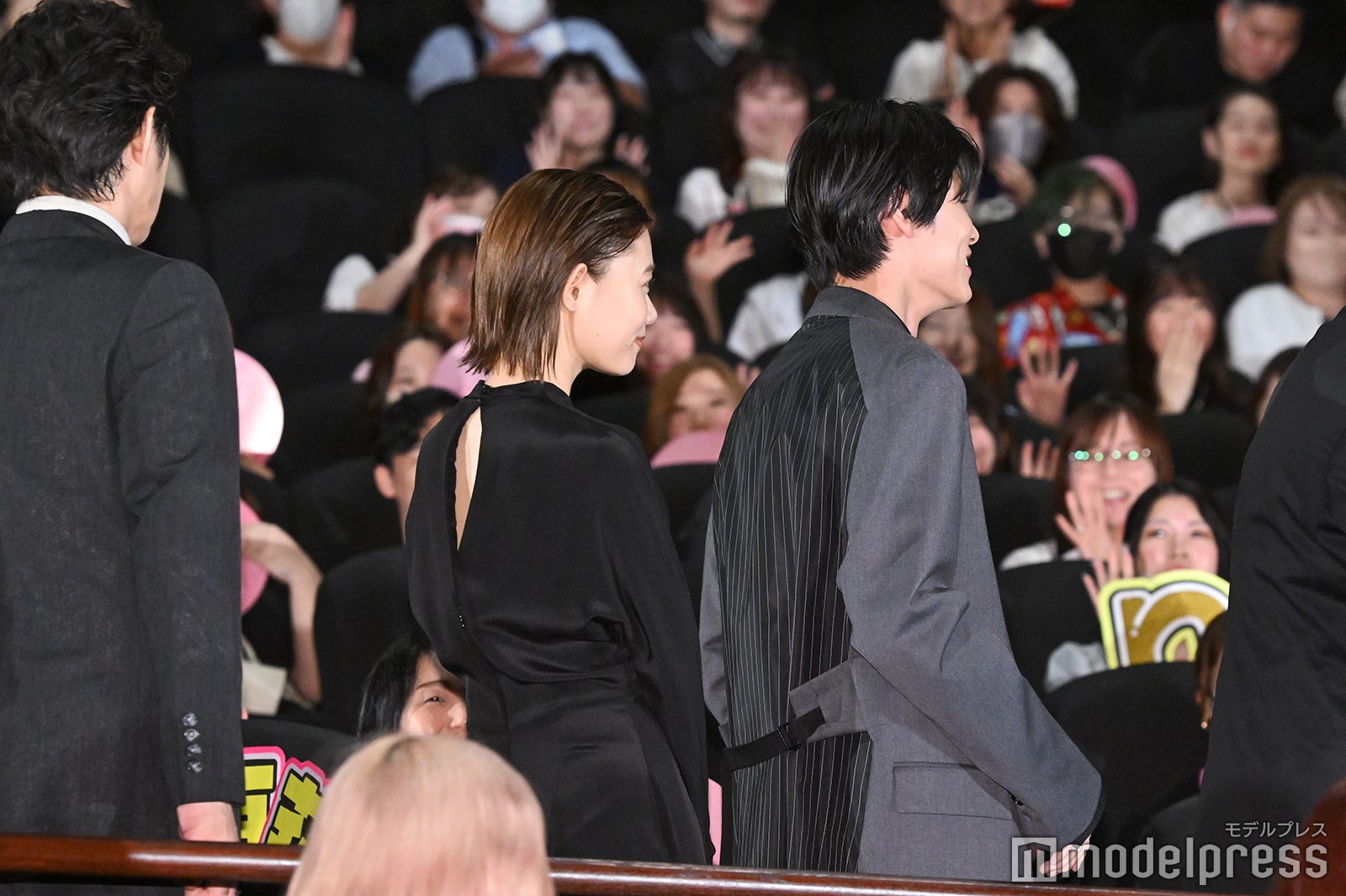 杉咲花、萩原利久（C）モデルプレス