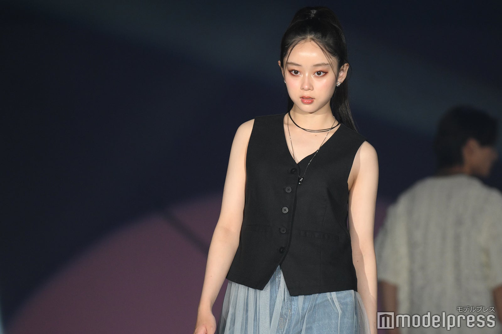 佐藤不⼆⼦（C）モデルプレス