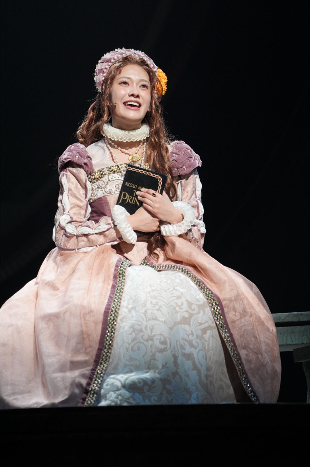 乃木坂46奥田いろは、初座長作の舞台写真公開 開幕への思いも「携わることできてとても光栄」【コメント】