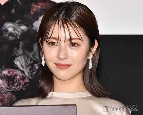 浜辺美波、Twitterフォロワー200万人突破 “浮かれてる”写真も公開