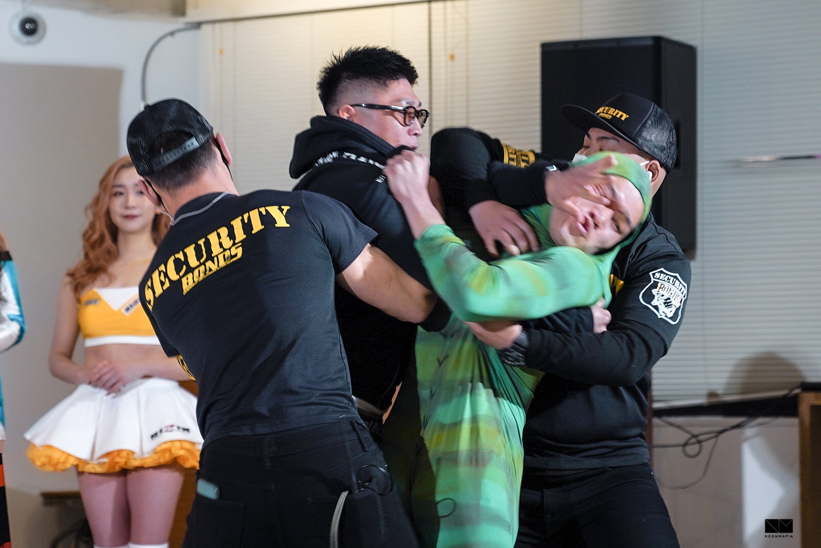 「NARIAGARI」旗揚げ大会の対戦カード発表会見より（提供写真）