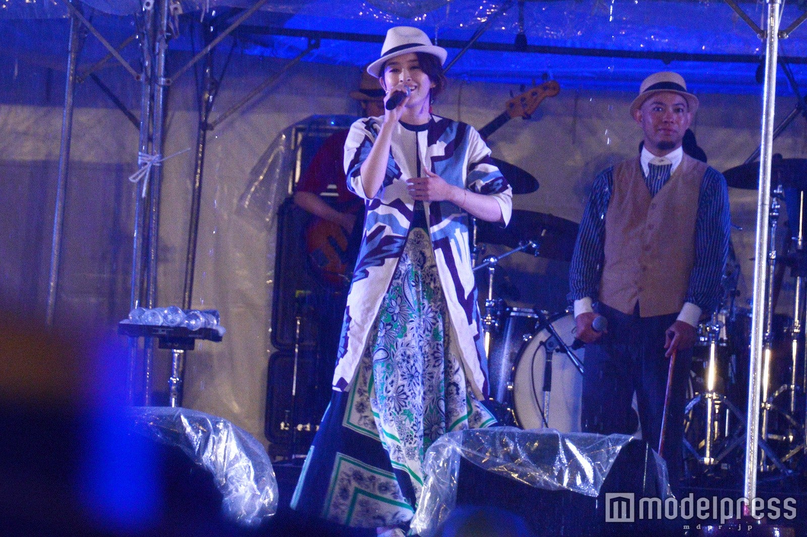 島袋寛子（C）モデルプレス