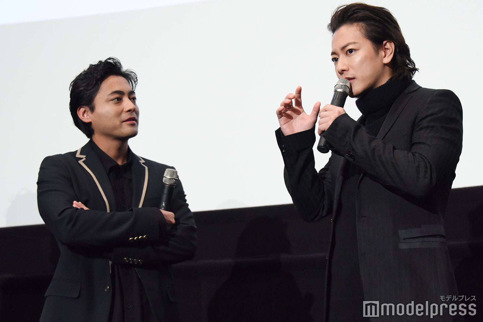 山田孝之、佐藤健 （C）モデルプレス