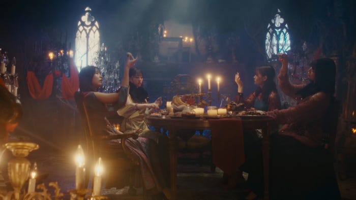 乃木坂46「Under’s Love」MVより/(提供写真)