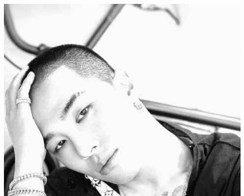 BIGBANG・SOLが軍入隊 最後までファンサービス欠かさず