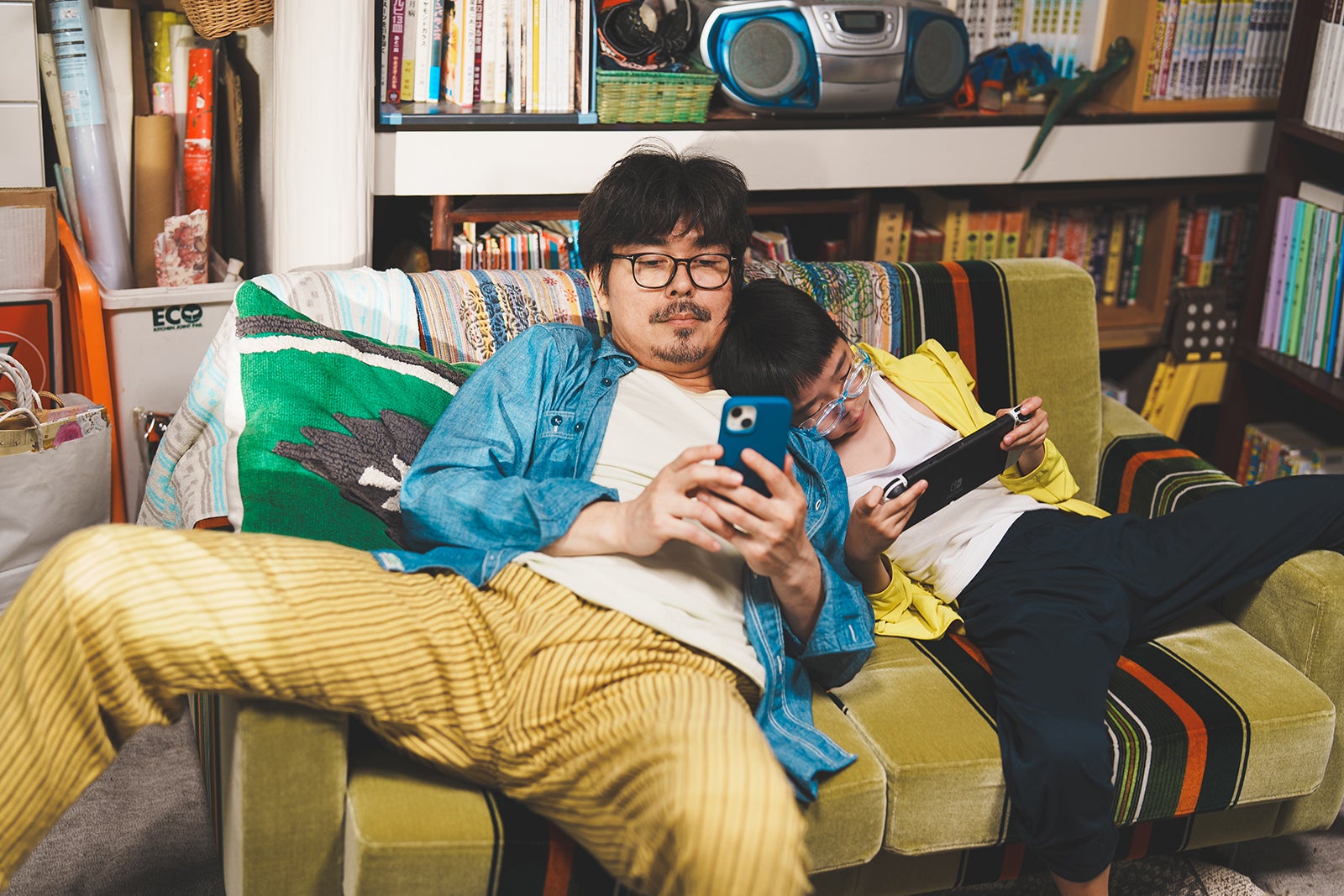 小澤征悦、嶋田鉄太「こんばんは、朝山家です。」第1話（C）ABCテレビ