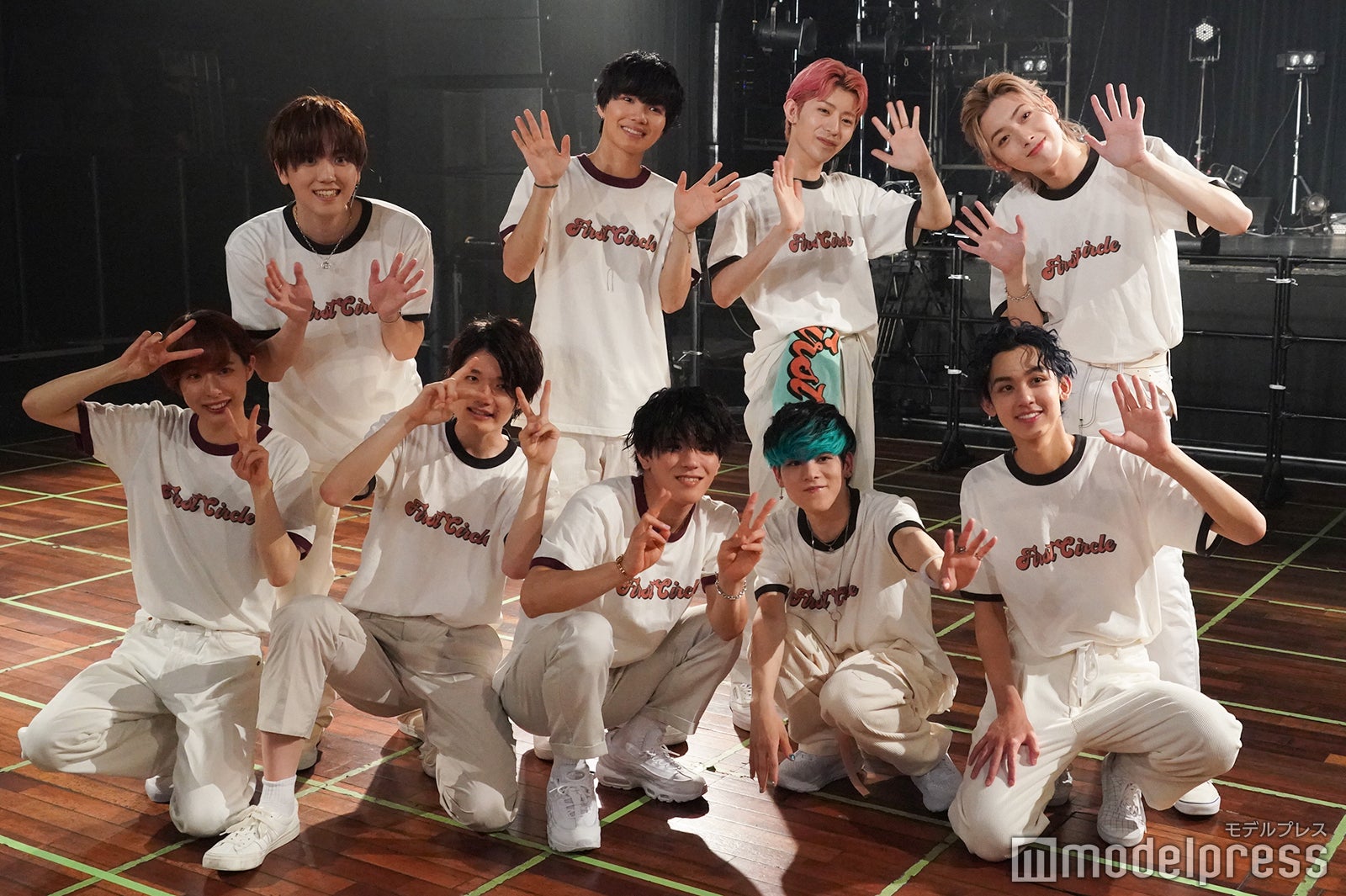 （前列左から）熊澤歩哉、瀧澤翼、宮里ソル、A.rik、山田恭（後列左から）草地稜之、中林登生、中谷日向、中本大賀 （C）モデルプレス