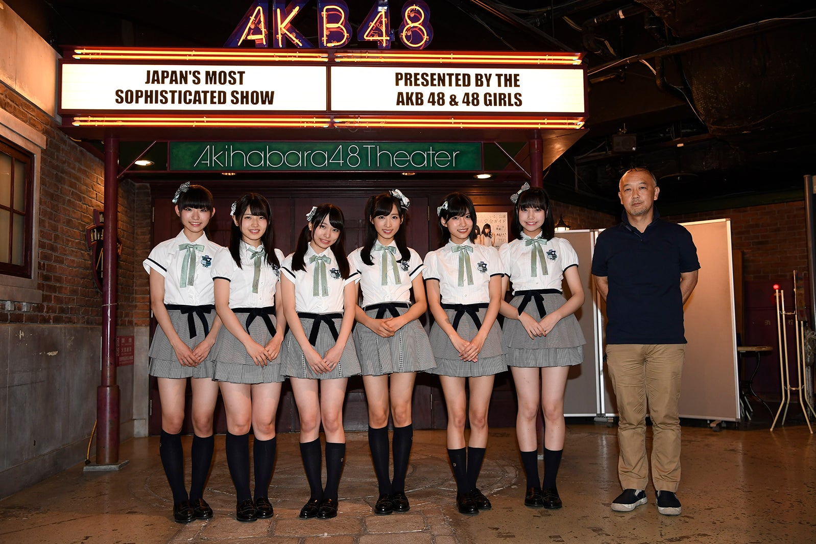 「世界は夢に満ちている」公演（C）AKS