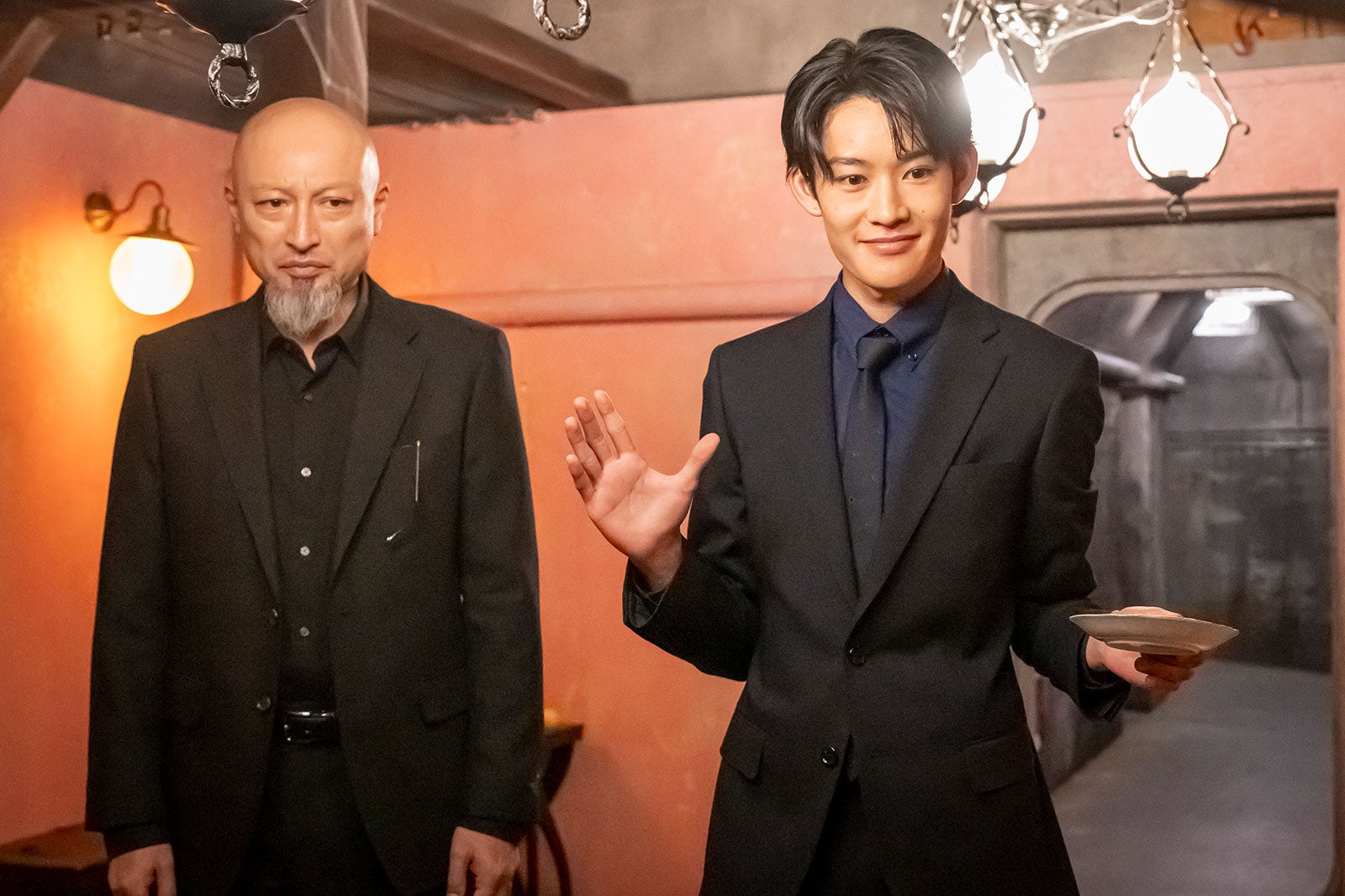 山内圭哉、山時聡真「民王R」第4話（C）テレビ朝日