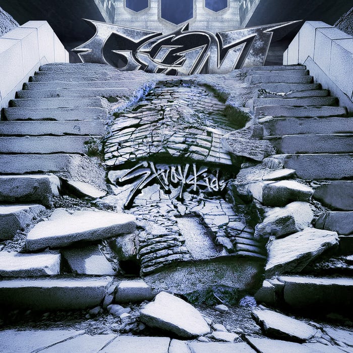 Stray Kids/JAPAN 2nd Album「GIANT」通常版ジャケット(提供写真)