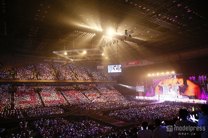 「AKB48真夏の単独コンサート in さいたまスーパーアリーナ~川栄さんのことが好きでした~」2日目夜公演の様子(C)AKS