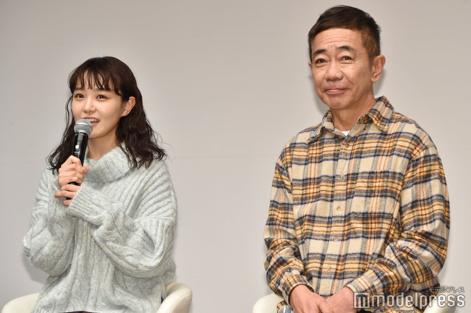 奈緒、木梨憲武（C）モデルプレス