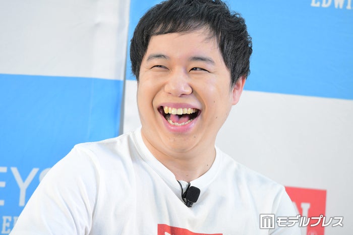 霜降り明星せいや、“サザン桑田のモノマネ好き”妻との結婚で桑田夫婦から手紙 号泣プロポーズ秘話も