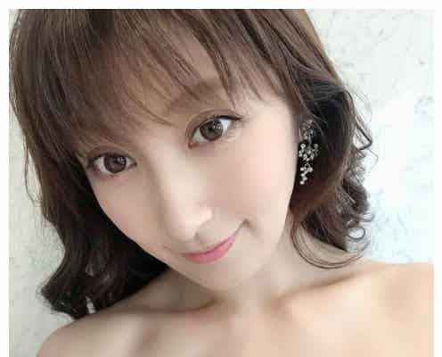 熊田曜子、谷間くっきりSEXYショットに「どこまでも美しい」と反響