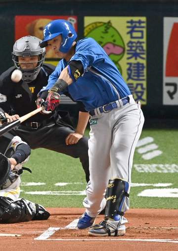 日本ハムまさか・・・初回野村満弾で4点先制も逆転許す 二回北山が2死から4失点で同点に、三回に柳田に勝ち越し2ラン被弾 新庄監督も険しい表情