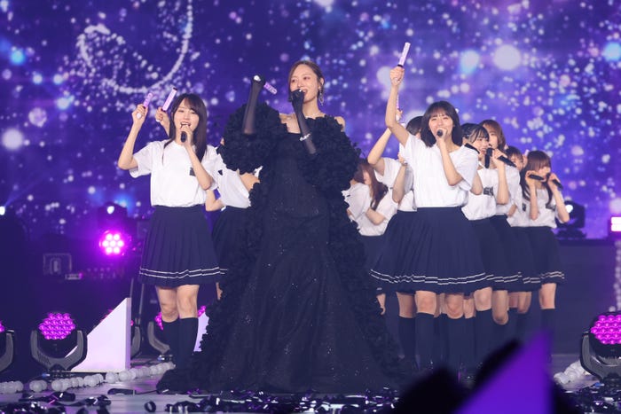 乃木坂46(C)乃木坂46LLC