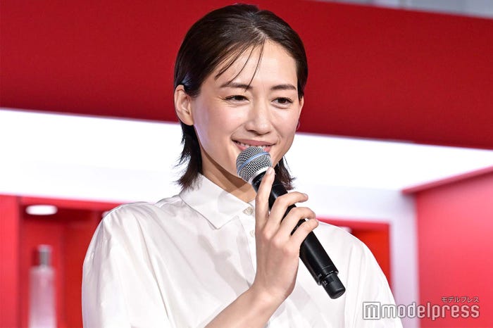 綾瀬はるか(C)モデルプレス