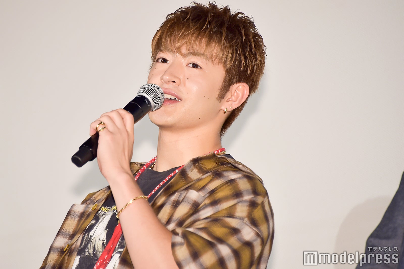 佐野玲於 （C）モデルプレス