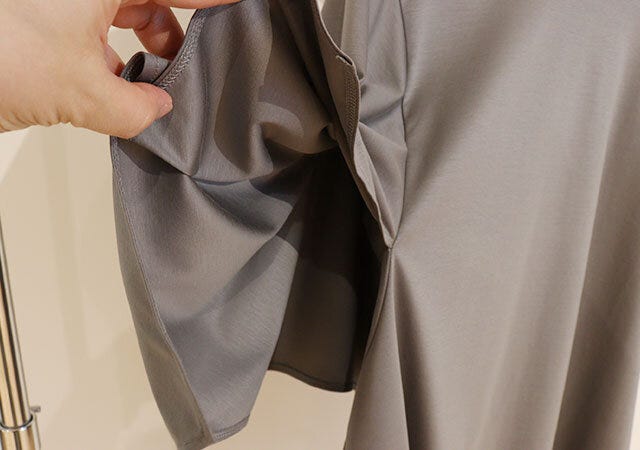 ハンカチスリーブTシャツ　PLST　脇