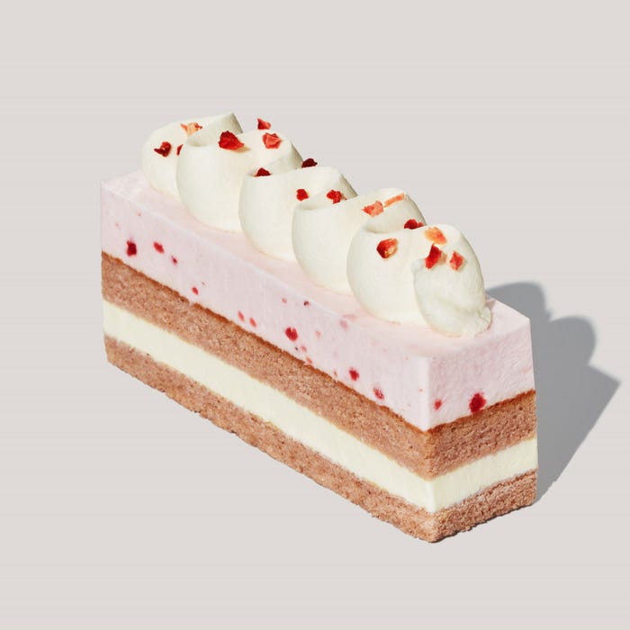 ストロベリー メリークリーム ケーキ¥520/画像提供:スターバックス コーヒー ジャパン