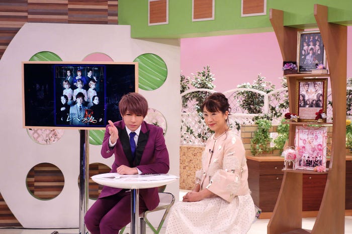 (左から)歌広場淳、関純子アナウンサー(画像提供:関西テレビ)