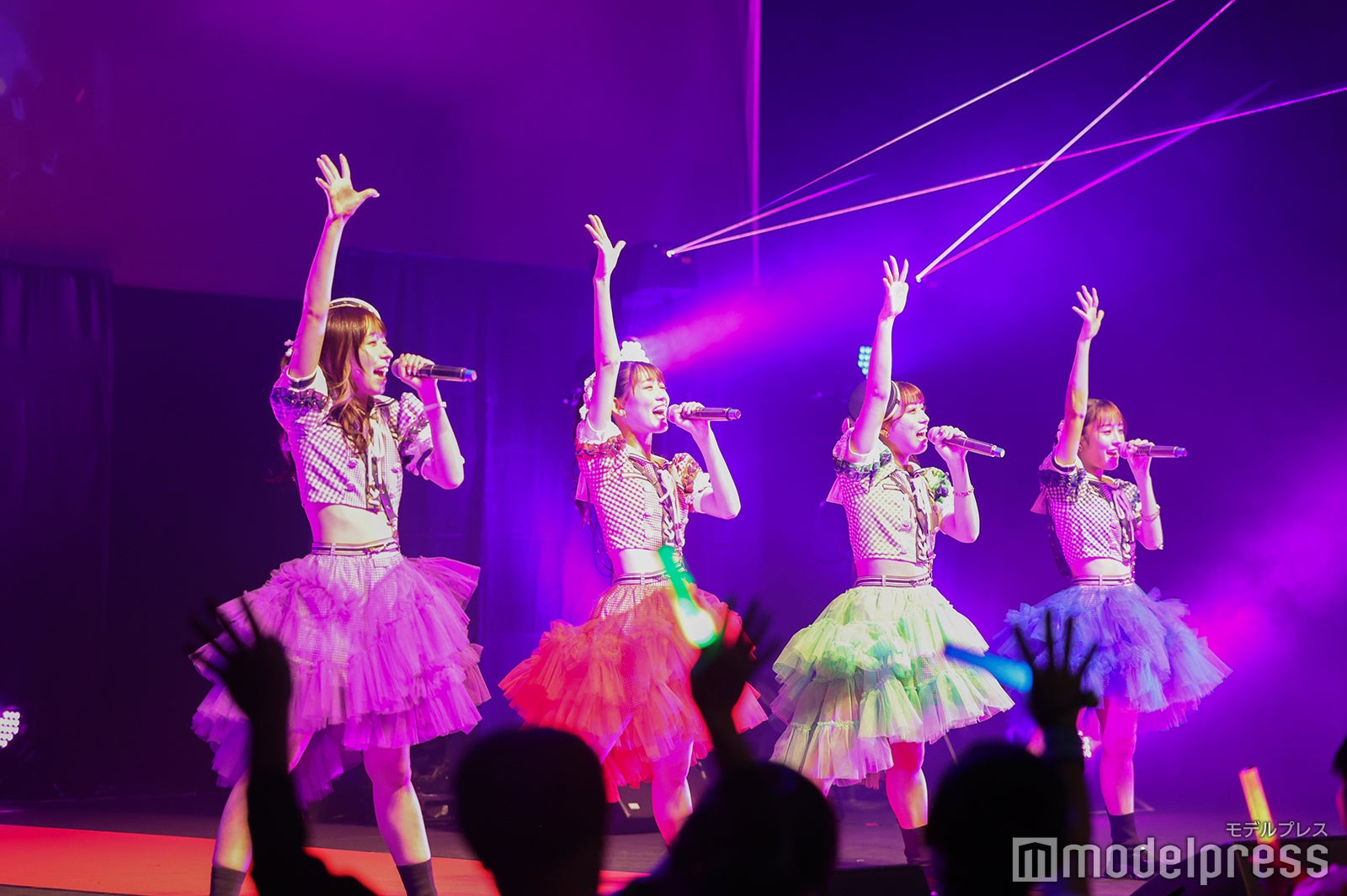 TEAM SHACHI（C）モデルプレス