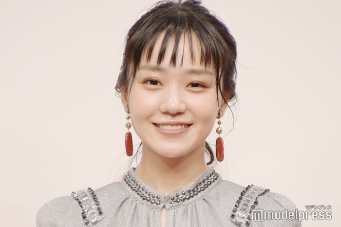 奈緒(C)モデルプレス