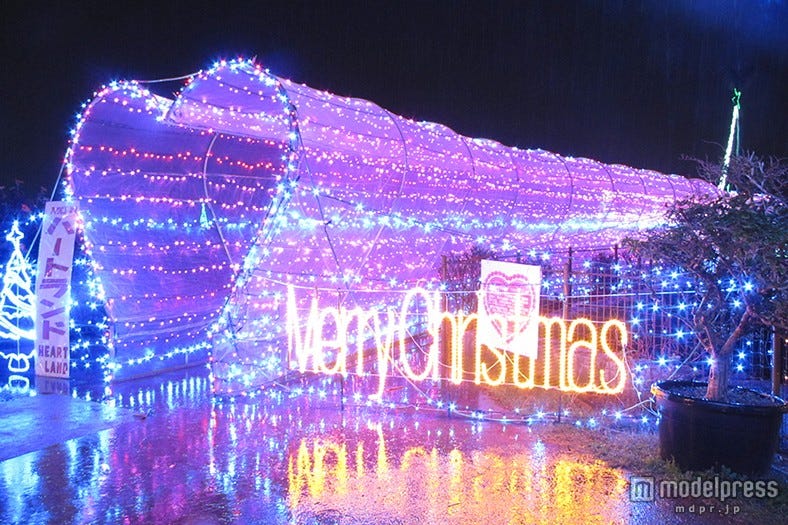 イルミ150万個&沖縄最大級のレーザーショーがXmasをド派手に演出