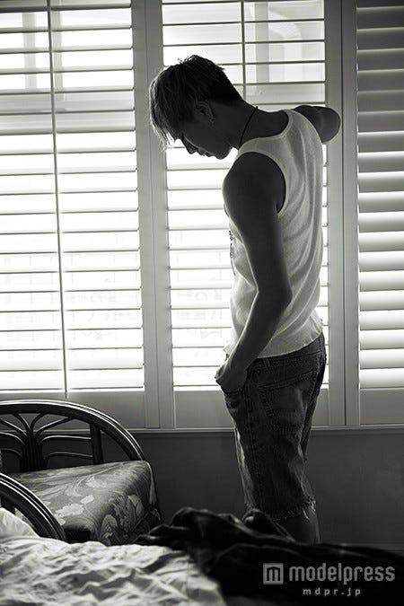 登坂広臣/フォトエッセイ「NOBODY KNOWS」(画像提供:LDH)