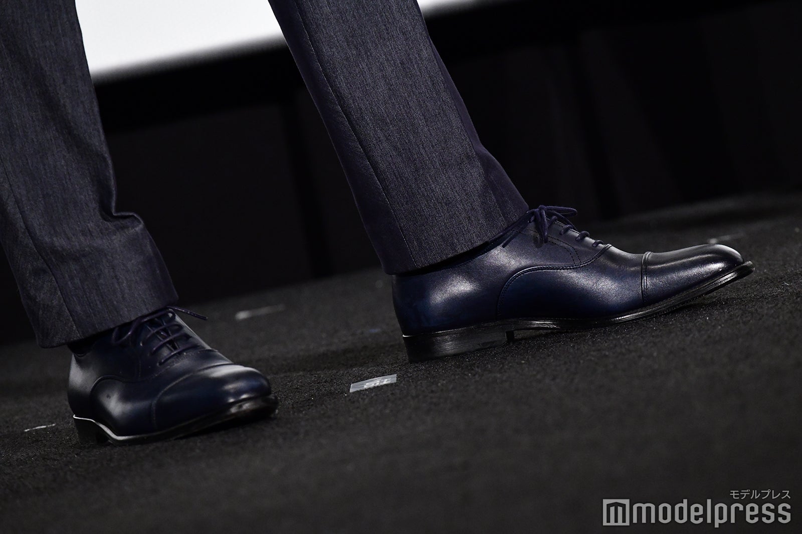 稲垣吾郎の足元2（C）モデルプレス