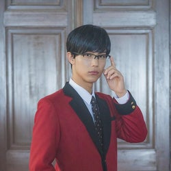 <賭ケグルイ>豆生田楓を演じた中川大志が、まさかの別キャラに!“髭面アフロ”の衝撃ビジュアルが公開