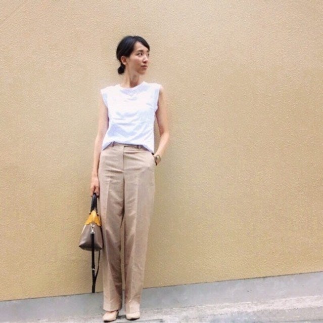 二の腕は隠すより見せることで細く見える 夏に必須のノースリーブコーデ30選 モデルプレス