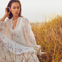 水原希子 リラックスワンピで心地よい表情 H M 第3弾夏ビジュアル公開 モデルプレス