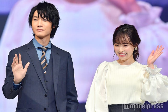 桜田通、福原遥(C)モデルプレス